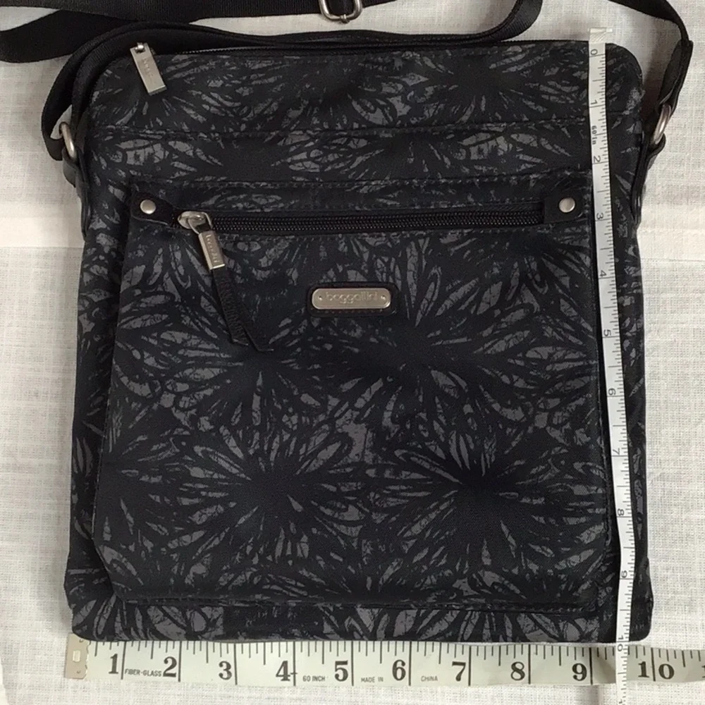 Baggallini Go Bagg Black with Gray Midnight Blossom Crossbody Messenger Bag